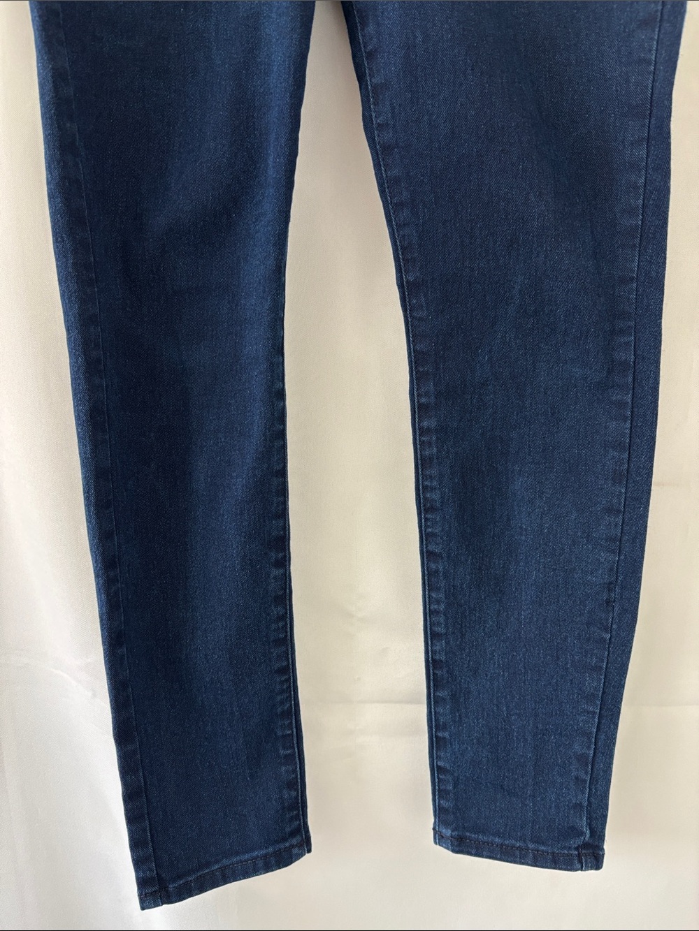 Old Navy Super Skinny Mid-Rise Jeggings Women’s Size 8 Dark Wash Pull-On - Picture 3 of 9